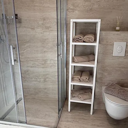 Apartments Verde لومباردا