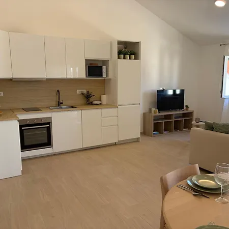 Apartments Verde Apartman Lumbarda