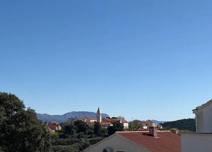 Apartments Verde * Lumbarda